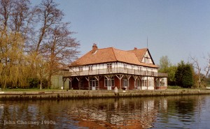 brundall_hotel_chesney90s