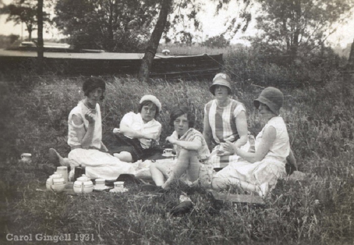 Riverside picnic 1931