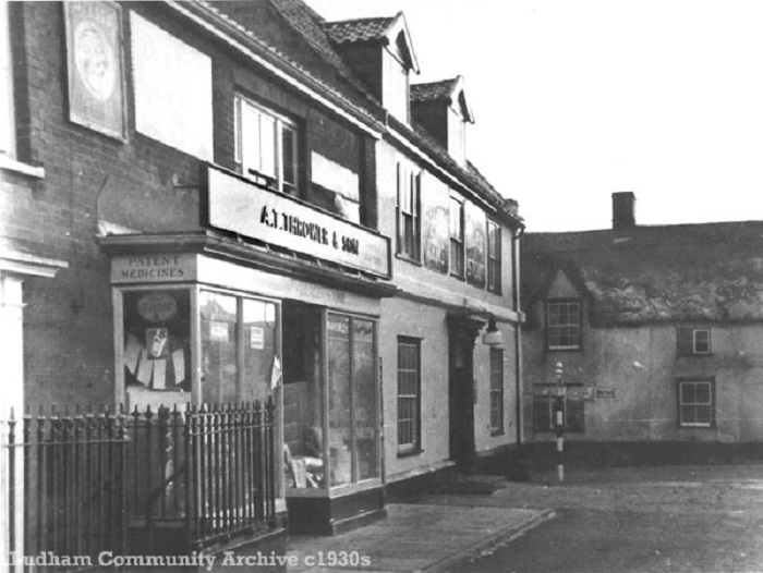 Throwers & The Bakers Arms Ludham 1930s