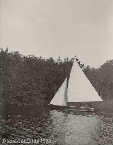 Norfolk Broads halfdecker 1903