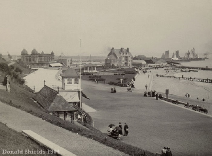 Gorleston Promenade 1904