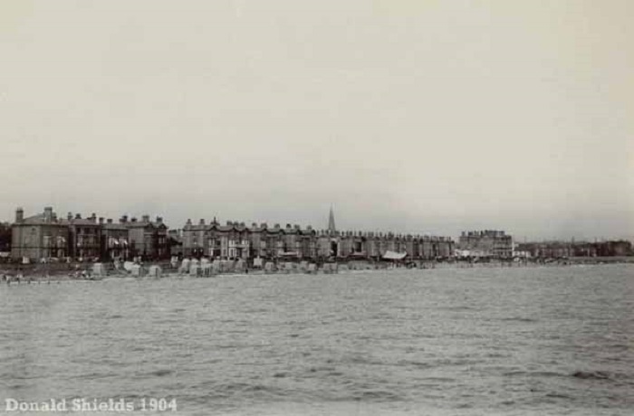 Lowestoft from Claremont Pier 1904