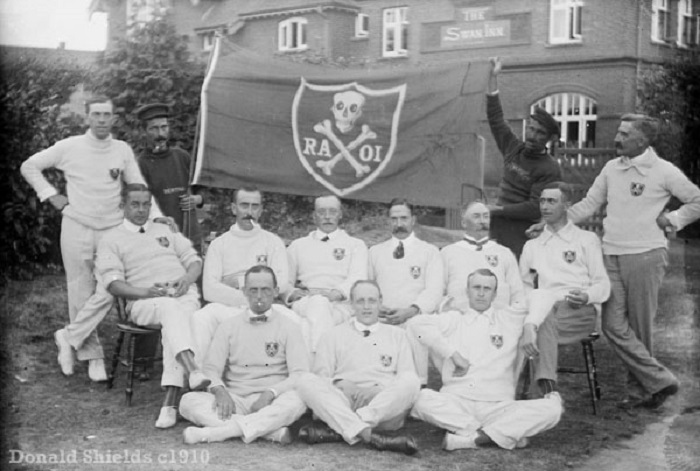 Swan Inn Horning c1910