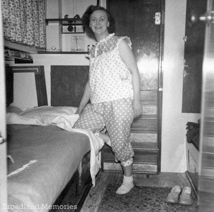 The saloon, berths made up, Glitter of Light 1957
