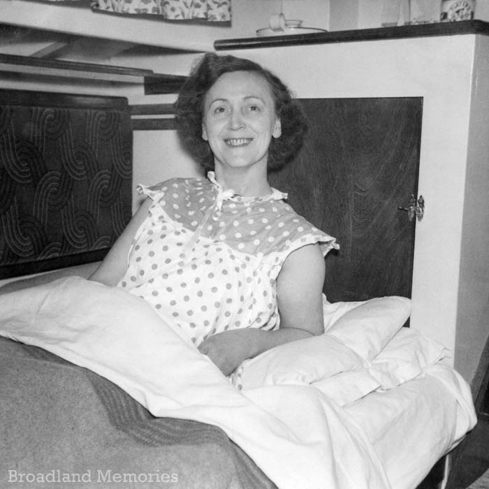 Bedtime on board Glitter of Light 1957
