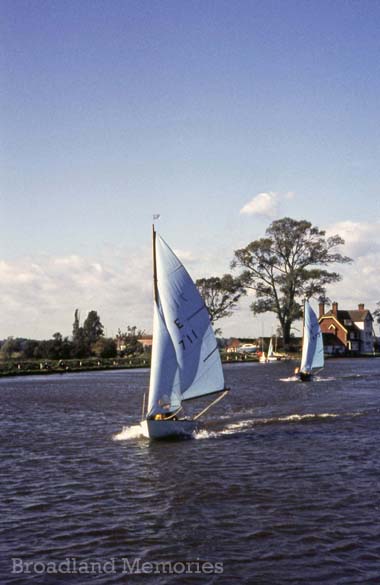 Enterprise dinghies at the Beauchamp Arms