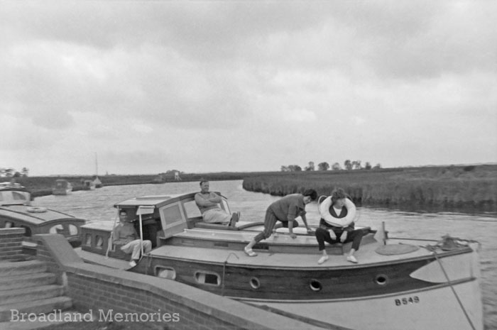 Stokesby Ferry Inn 1960s