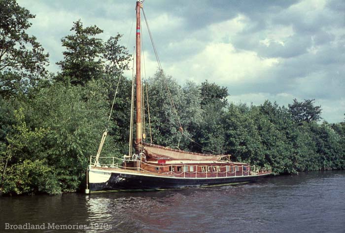 The pleasure wherry Sundog 1971