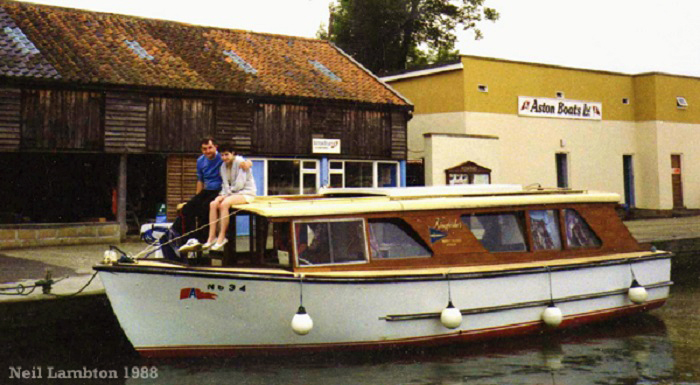Kingfisher moored at Beccles 1988